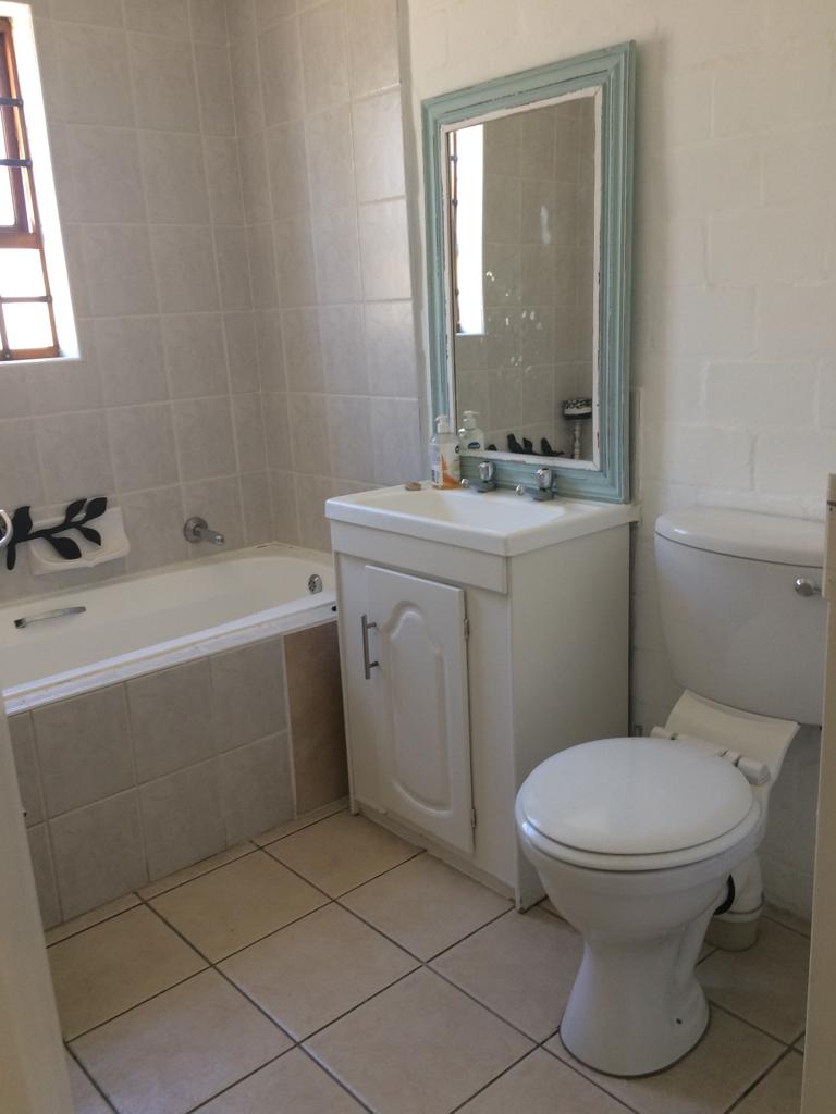 To Let 2 Bedroom Property for Rent in Parklands Western Cape